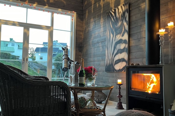 Deluxe Cabin, Canal View | 2 bedrooms, free WiFi, bed sheets