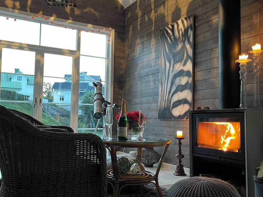 Hytte – deluxe, kanalutsikt | 2 soverom, wi-fi (inkludert) og sengetøy