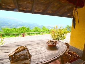 Dining - Beautiful Cottage in Pescia (Pescia)