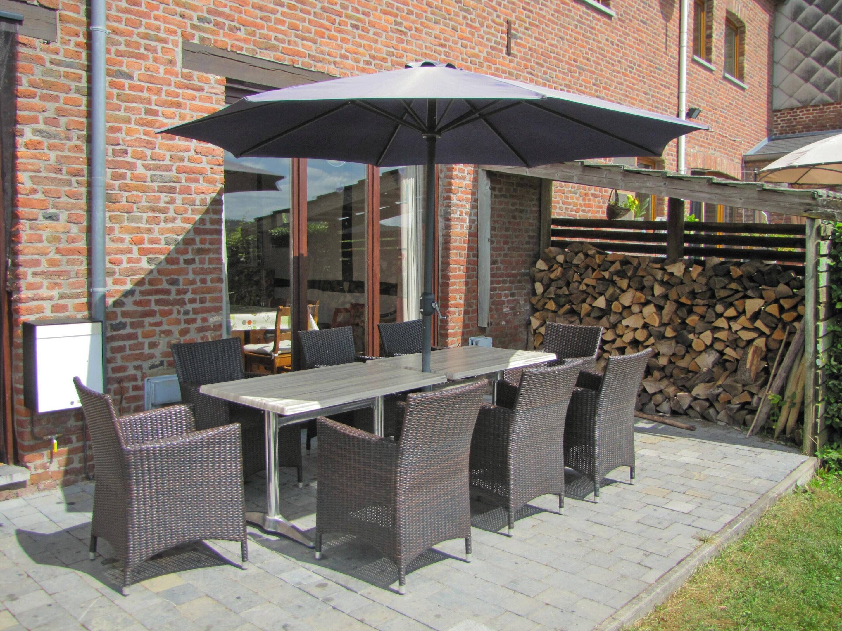 House | Outdoor dining