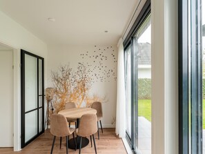 House | Dining