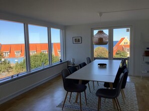 House | Dining - 8 Person Holiday Home in Allinge (Allinge)