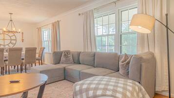 Televisión, oficina