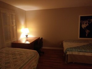 5 Schlafzimmer, Bügeleisen/Bügelbrett, WLAN, Bettwäsche