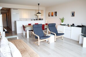 Living room - Apartment in Nieuwpoort With Stunning Sea Views (Nieuwpoort)