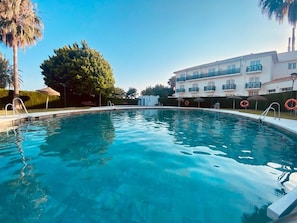 Appartement | Zwembad | Een buitenzwembad