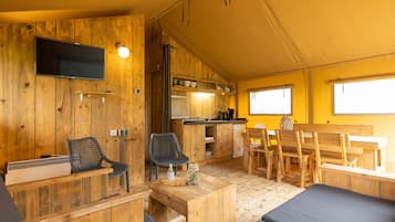 Tent | Living room
