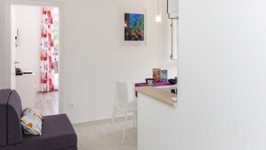 Ảnh chưa phân loại, 5 trong số 17 ảnh, nút