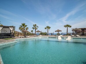 Feriehus | Pool | Udendørs pool