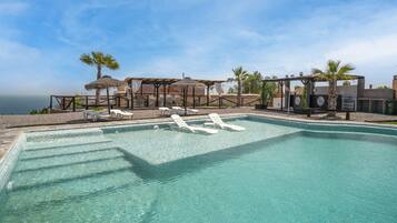 Cottage | Pool | Outdoor pool