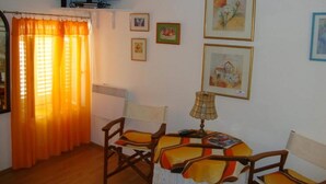 Apartment | Bahagian dalam