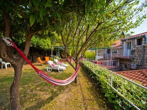 Apartment | Garden
