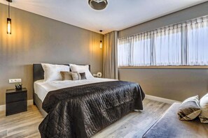 4 bedrooms, individually furnished, bed sheets - Beaunita: Luxe Stay in Hamont (Hamont-Achel)
