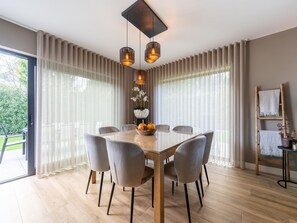 House | Dining - Beaunita: Luxe Stay in Hamont (Hamont-Achel)