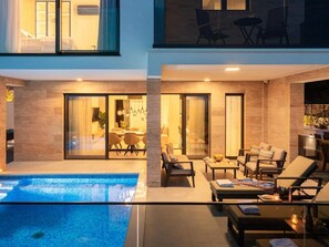 Villa | Pool