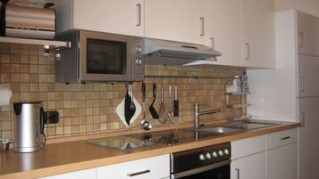 Apartment | Private kitchen | Oven, toaster, high chair