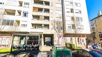 Apartment | Exterior