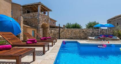 Villa Jas Comfortable Holiday Residence