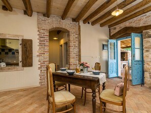 Dining - Villa Jas Comfortable Holiday Residence (Barban)