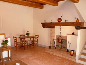 House | Dining - Belvilla by OYO Borgo Sanvico Capanna (Corciano)