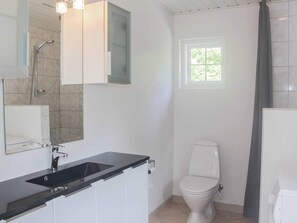 House | Bathroom