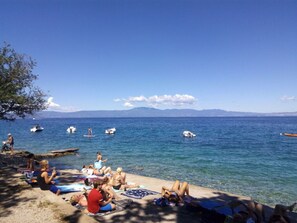 Beach - Apartment Pavic (Omisalj)