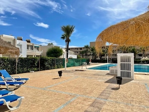 Pool - Belvilla by OYO Luxury Tropicana Club (Roquetas de Mar)