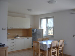 Apartment | Private kitchen - Apartment in Cavalese Near Cermis Ski Slopes (Cavalese)
