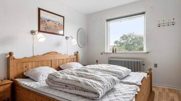 House | 2 bedrooms, individually furnished