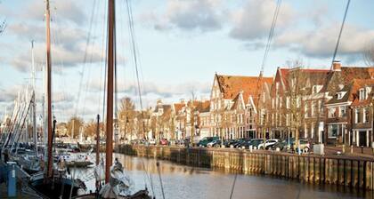 Attractive Chalet With Enclosed Garden Near sea