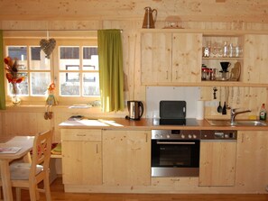 Apartment | Private kitchen | Oven, electric kettle, toaster - Fantastic Apartment in Schleching (Schleching)