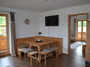 Dining - Lovely Apartment in Gaissach (Gaißach)