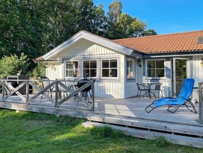 House | Outdoor dining - 4 Star Holiday Home in Solvesborg-by Traum (Sölvesborg)