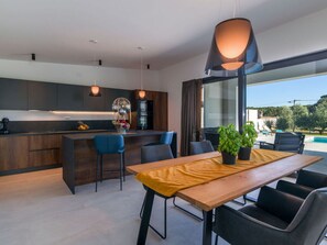 Dining - Villa Polei Comfortable Holiday Residence (Pula)