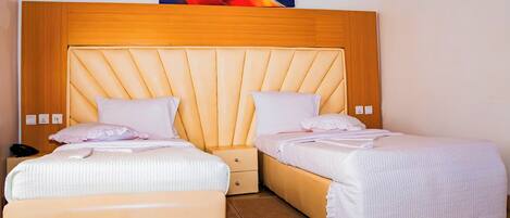 Deluxe Double Room, Non Smoking | Individually furnished, desk, laptop workspace, iron/ironing board