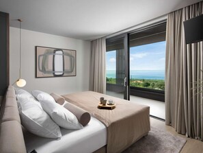 House | 4 bedrooms, bed sheets - Elegant Villa With Indoor Pool (Rasa)