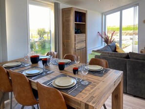 Dining - Detached House in Zeeland With Scenic Terrace (Wemeldinge)