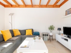 House | Living room - Holiday Home in Koksijde Near Sint-andre Beach (Koksijde)