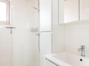 House | Bathroom