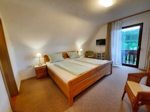 Apartment | 2 bedrooms, individually furnished, iron/ironing board - Pleasant Apartment in Zell am Harmersbach (Zell am Harmersbach)