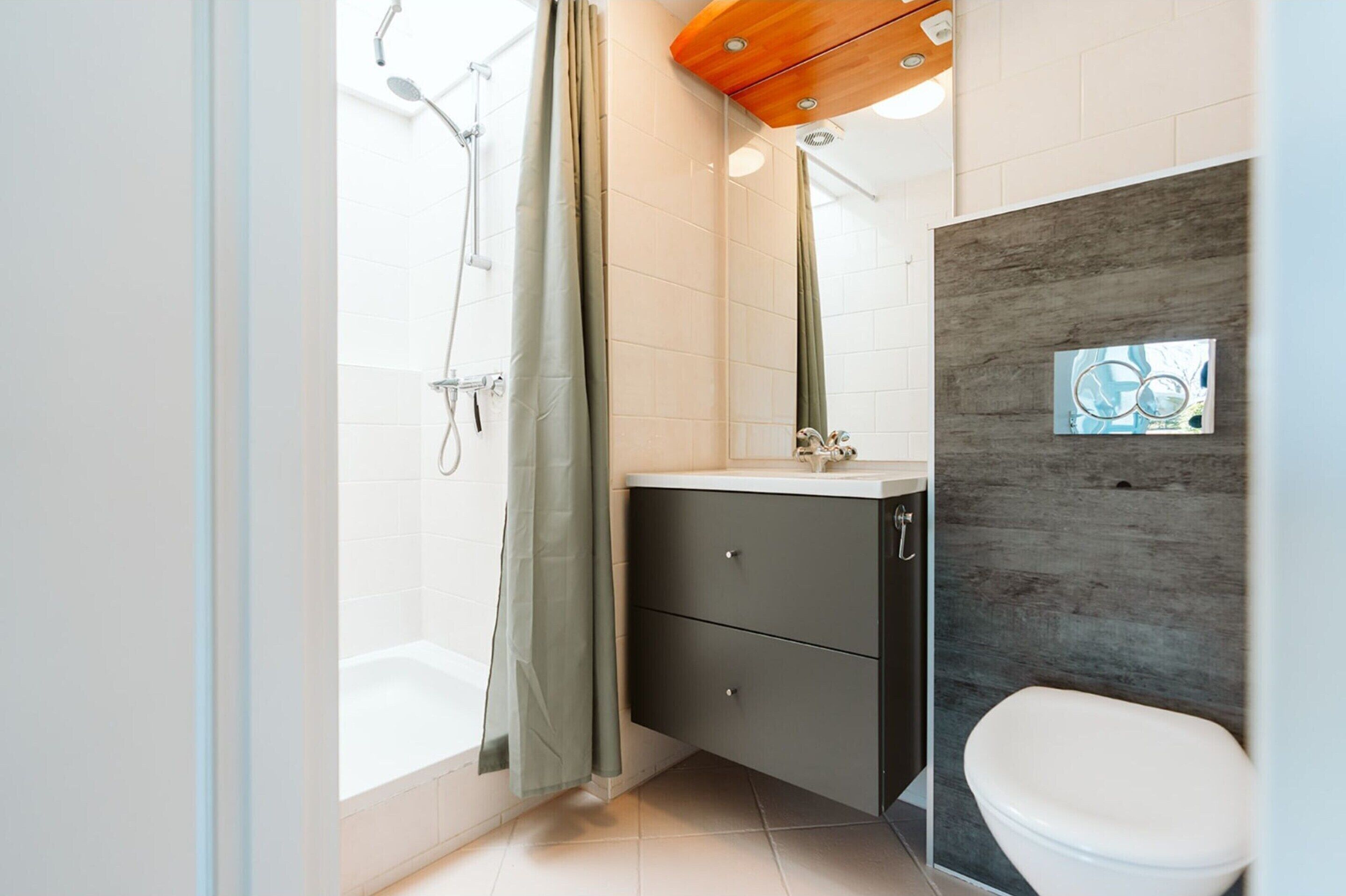 Bungalow | Bathroom