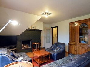 Apartment | Living area | DVD player - Apartment in De Haan Near the Beach (De Haan)