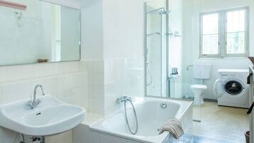House | Bathroom