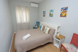 3 bedrooms, iron/ironing board, travel cot, free WiFi - Apartamento Playa Santa María del Mar. Primera Línea de Playa (Cádiz)