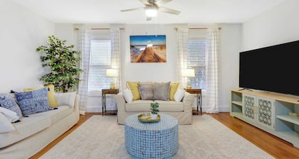 Quaint Cottage - Downtown Stuart