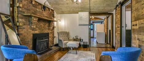 Televisor i llar de foc