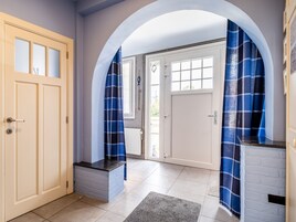 House | Reception