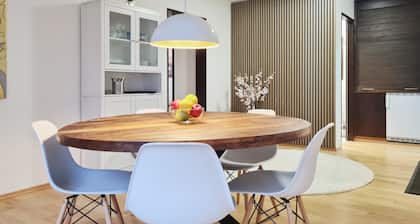 "Sweet Home" (Central & Quiet) ****