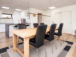 House | Dining