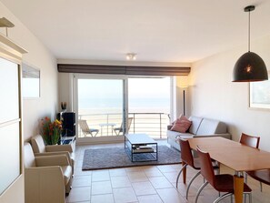 Apartment | Living room - Apartment in Nieuwpoort Near the Beach (Nieuwpoort)